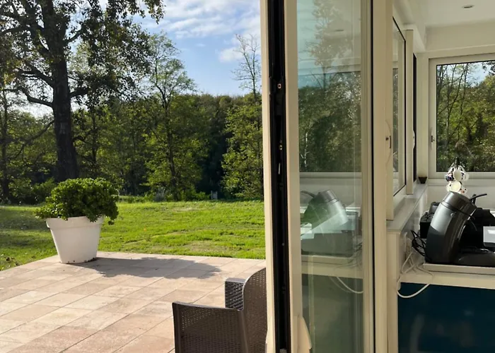 La Maison De Charles 펜션 *