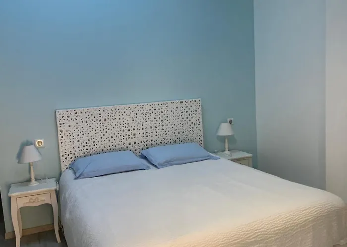 La Maison De Charles Saint-Aubin-de-Branne