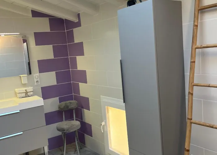 La Maison De Charles 펜션 Saint-Aubin-de-Branne